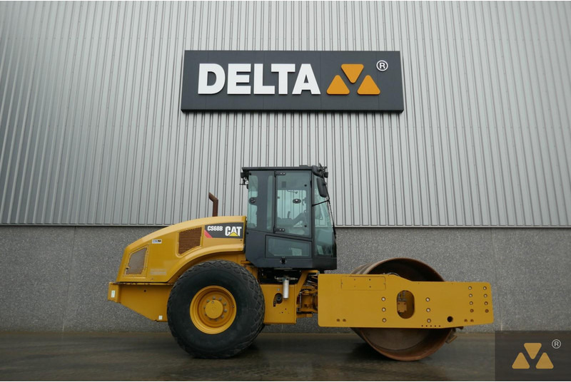 Caterpillar CS68B - Rodillo: foto 2 Caterpillar CS68B - Rodillo: foto 2