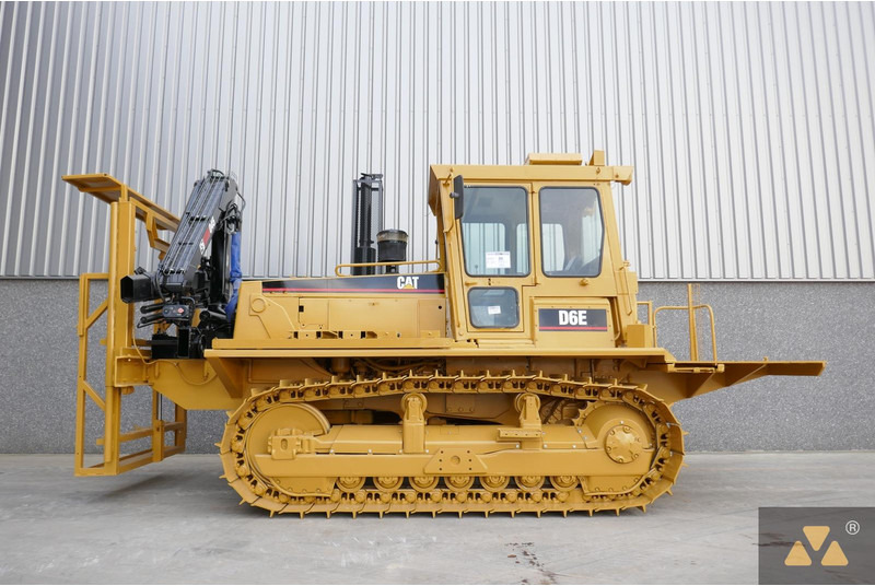 Caterpillar D6E Welding Tractor - Maquinaria de construcción: foto 1 Caterpillar D6E Welding Tractor - Maquinaria de construcción: foto 1