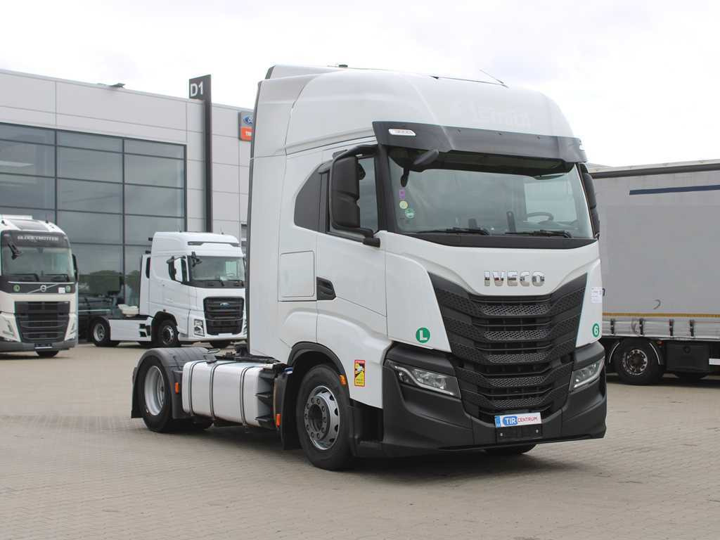 Iveco S-WAY 480, EURO 6, RETARDER, NAVIGATION, INDEPENDENT AIR CONDITIONING - Cabeza tractora: foto 3 Iveco S-WAY 480, EURO 6, RETARDER, NAVIGATION, INDEPENDENT AIR CONDITIONING - Cabeza tractora: foto 3