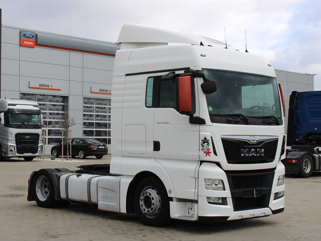MAN TGX 18.440, LOW DECK, EURO 6 - Cabeza tractora: foto 3 MAN TGX 18.440, LOW DECK, EURO 6 - Cabeza tractora: foto 3