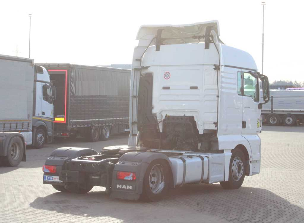 MAN TGX 18.500, LOWDECK, NAVIGATION, RETARDER, EURO 6 - Cabeza tractora: foto 4 MAN TGX 18.500, LOWDECK, NAVIGATION, RETARDER, EURO 6 - Cabeza tractora: foto 4
