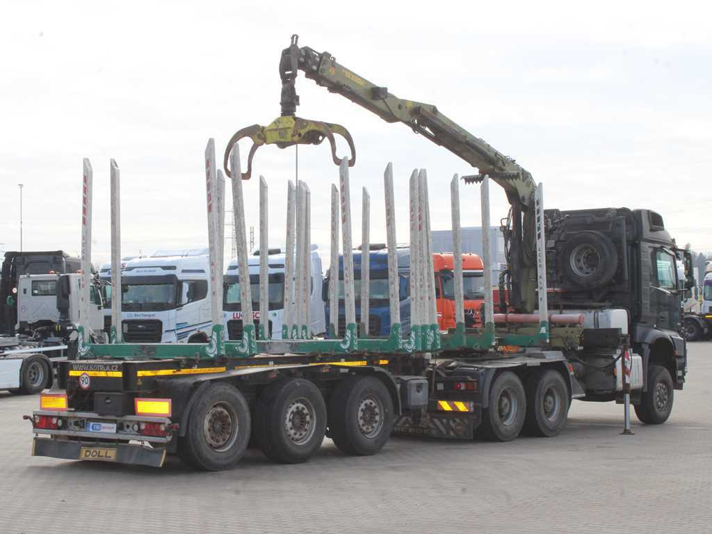 Mercedes-Benz Arocs 3351, 6x6, HYDRAULIC ARM LOGLIFT ET450, TYRES 80% - Cabeza tractora, Semirremolque maderero: foto 4 Mercedes-Benz Arocs 3351, 6x6, HYDRAULIC ARM LOGLIFT ET450, TYRES 80% - Cabeza tractora, Semirremolque maderero: foto 4