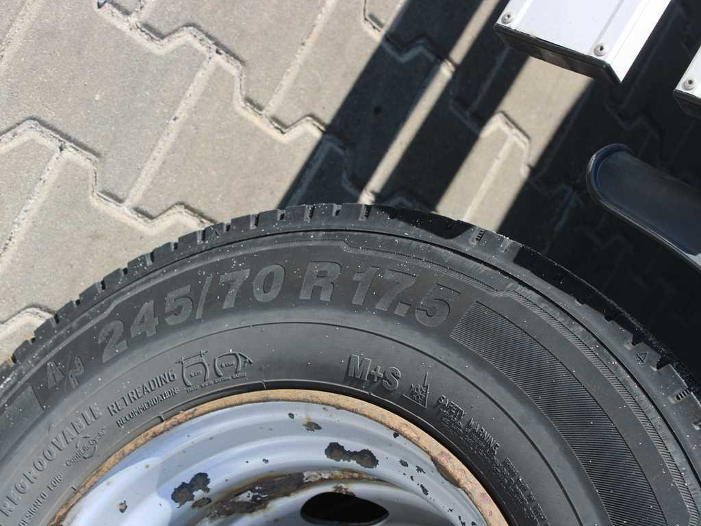 Camión lona DAF LF 210, EURO 6, SLEEPING BODY: foto 19