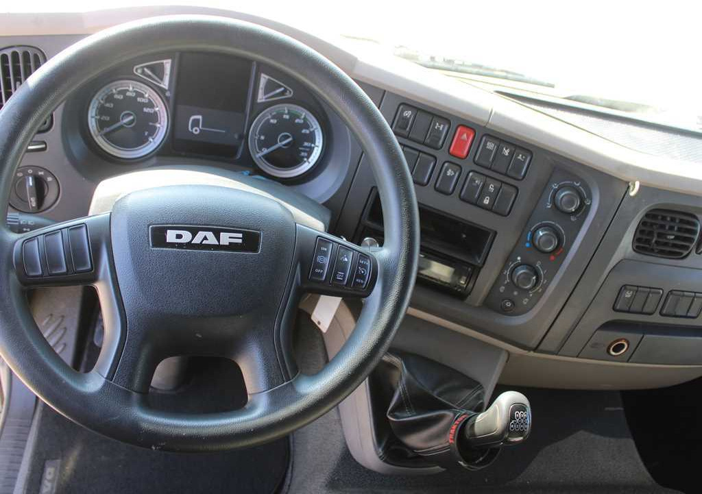 Camión lona DAF LF 210, EURO 6, SLEEPING BODY: foto 11