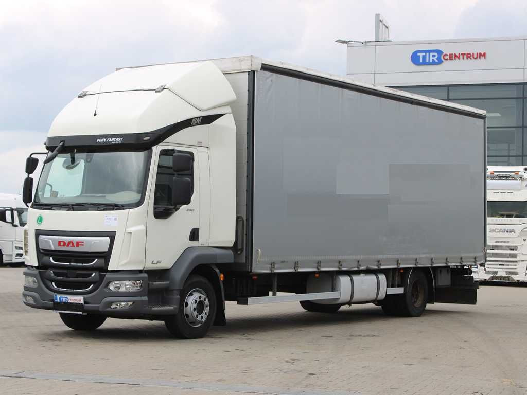 DAF LF 290 FA, EURO 6, SLEEPING CABIN - Camión lona: foto 1 DAF LF 290 FA, EURO 6, SLEEPING CABIN - Camión lona: foto 1