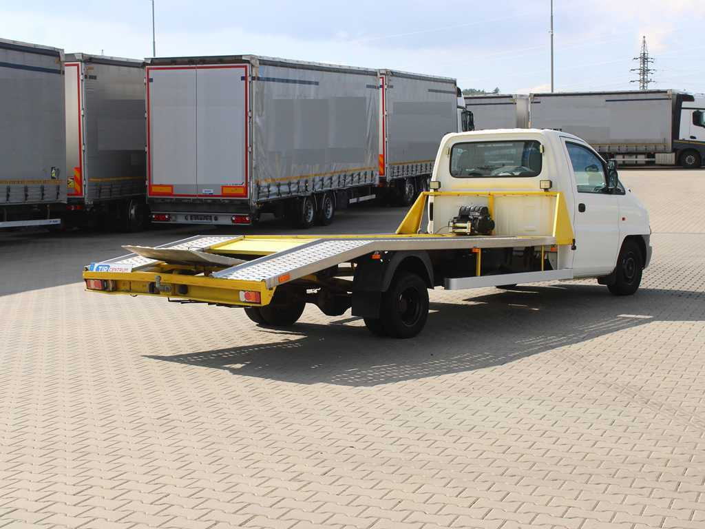 Hyundai H1 TRUCK, EURO 3, DRIVEWAYS, WINCH, TIRES 90% - Grua de remolque autos: foto 4 Hyundai H1 TRUCK, EURO 3, DRIVEWAYS, WINCH, TIRES 90% - Grua de remolque autos: foto 4
