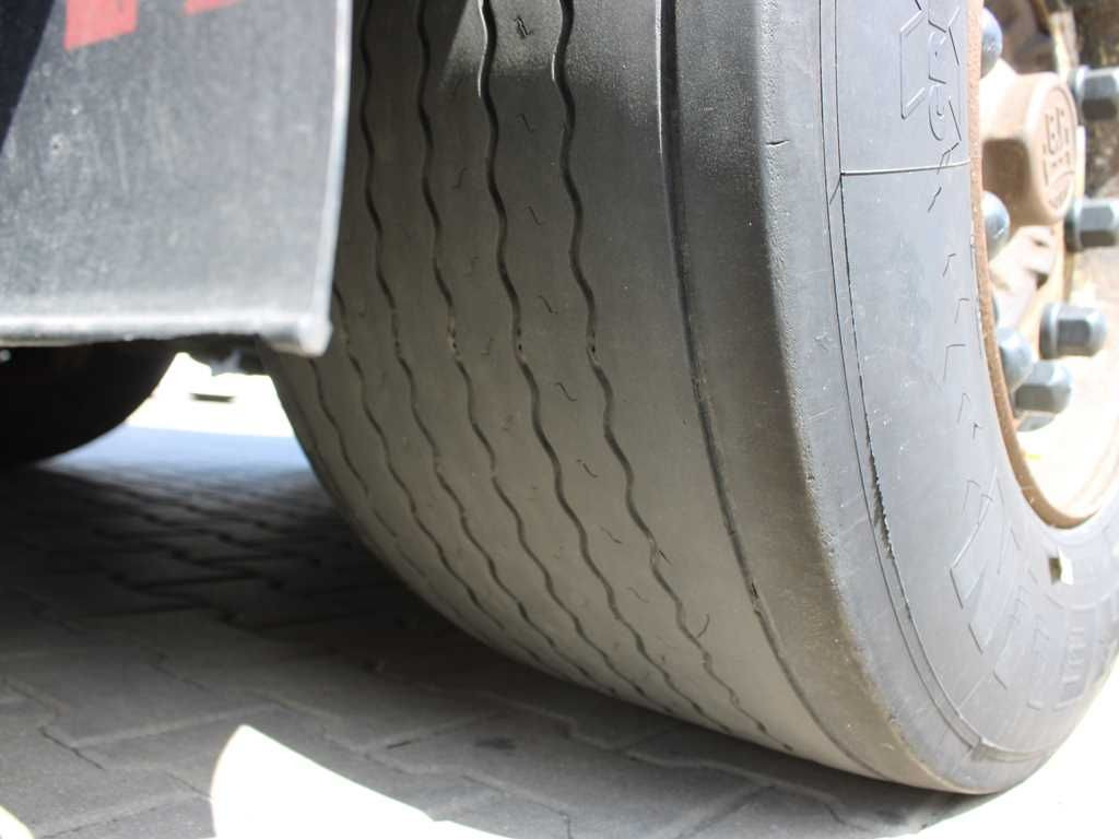 Semirremolque lona Schwarzmüller SPA 3/E, LOWDECK, LIFTING AXLE: foto 13