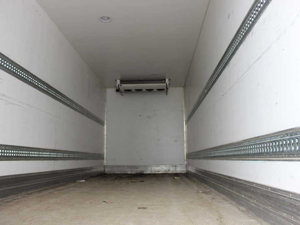 Svan CHT 202, CARRIER SUPRA 850 U, ELECTRIC CONNECTION - Remolque frigorífico: foto 2 Svan CHT 202, CARRIER SUPRA 850 U, ELECTRIC CONNECTION - Remolque frigorífico: foto 2