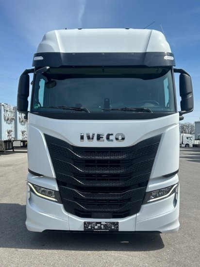 Iveco S-Way 460 Automatik AS440ST/FP, Standklimaanlage, Retader - Cabeza tractora: foto 2 Iveco S-Way 460 Automatik AS440ST/FP, Standklimaanlage, Retader - Cabeza tractora: foto 2