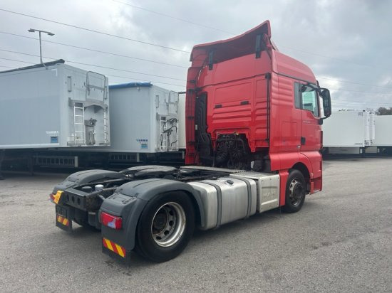 MAN TGX 18.440 XLX, EURO 6, Retarder, Standklima, Schalter - Cabeza tractora: foto 4 MAN TGX 18.440 XLX, EURO 6, Retarder, Standklima, Schalter - Cabeza tractora: foto 4