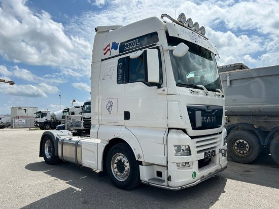 MAN TGX 18.460 XXL Intarder, Standklima, Automatik, EURO 6, Motorschaden/Engine Damage - Cabeza tractora: foto 3 MAN TGX 18.460 XXL Intarder, Standklima, Automatik, EURO 6, Motorschaden/Engine Damage - Cabeza tractora: foto 3