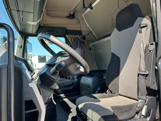 Cabeza tractora MAN TGX 18.500 XLX, Standklima, Retarder E6: foto 15 Cabeza tractora MAN TGX 18.500 XLX, Standklima, Retarder E6: foto 15