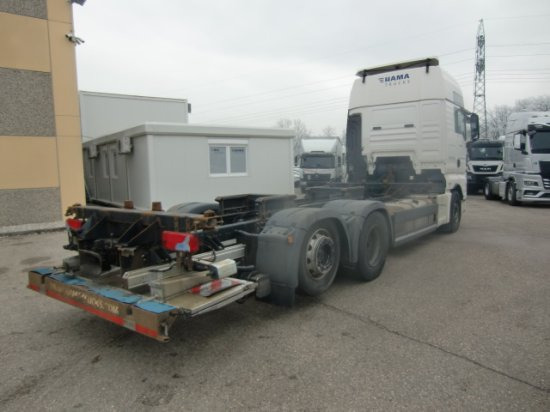 MAN TGX 26.460 XXL 6x2 Liftachse Euro 6 Unterfaltbühne - Camión portacontenedore/ Intercambiable: foto 4 MAN TGX 26.460 XXL 6x2 Liftachse Euro 6 Unterfaltbühne - Camión portacontenedore/ Intercambiable: foto 4