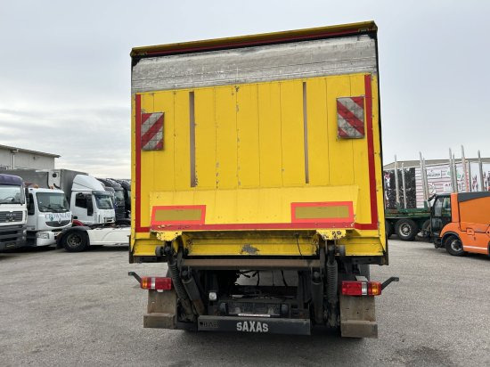 Saxas, Anhängewagen Kofferaufbau mit Hebebühne - Remolque caja cerrada: foto 3 Saxas, Anhängewagen Kofferaufbau mit Hebebühne - Remolque caja cerrada: foto 3