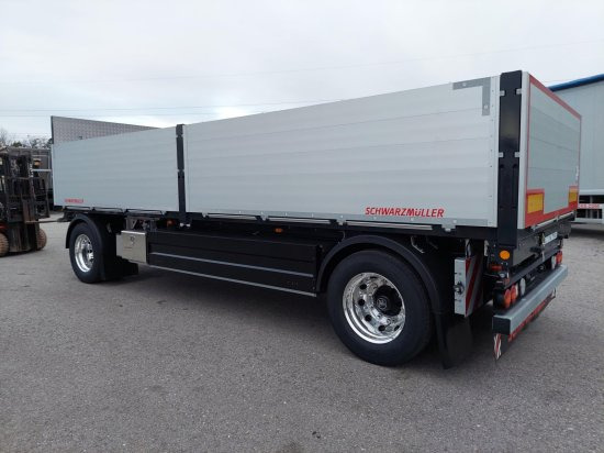 Schwarzmüller 2-Achs Jumbo-Baustoff-Plateauanhänger, BPW-Achsen, Alufelgen, - Remolque plataforma/ Caja abierta: foto 2 Schwarzmüller 2-Achs Jumbo-Baustoff-Plateauanhänger, BPW-Achsen, Alufelgen, - Remolque plataforma/ Caja abierta: foto 2