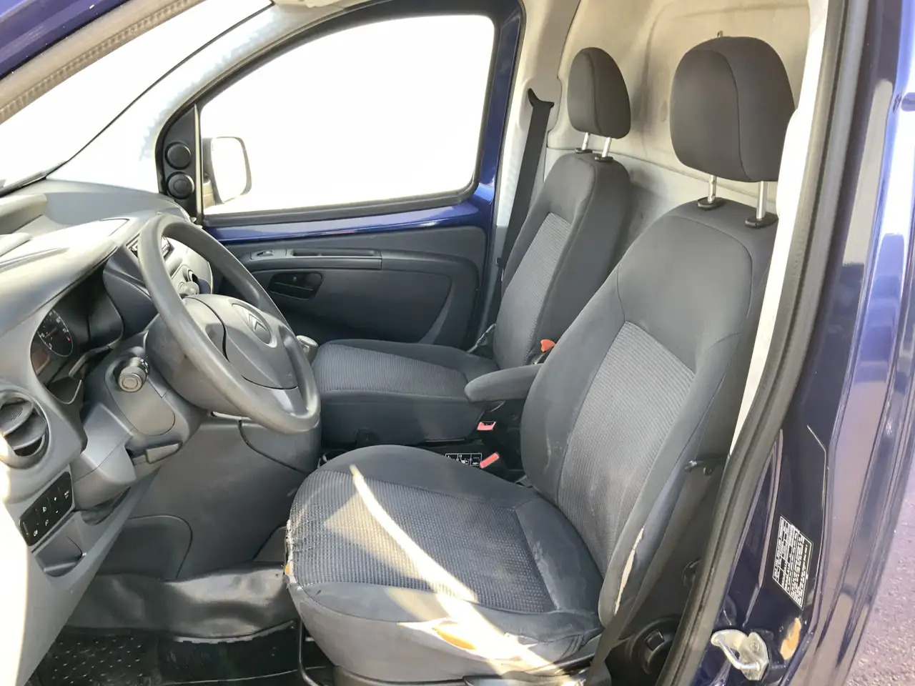 Citroen Nemo 1.4 HDi Airco Euro 5 - Furgoneta pequeña: foto 4 Citroen Nemo 1.4 HDi Airco Euro 5 - Furgoneta pequeña: foto 4