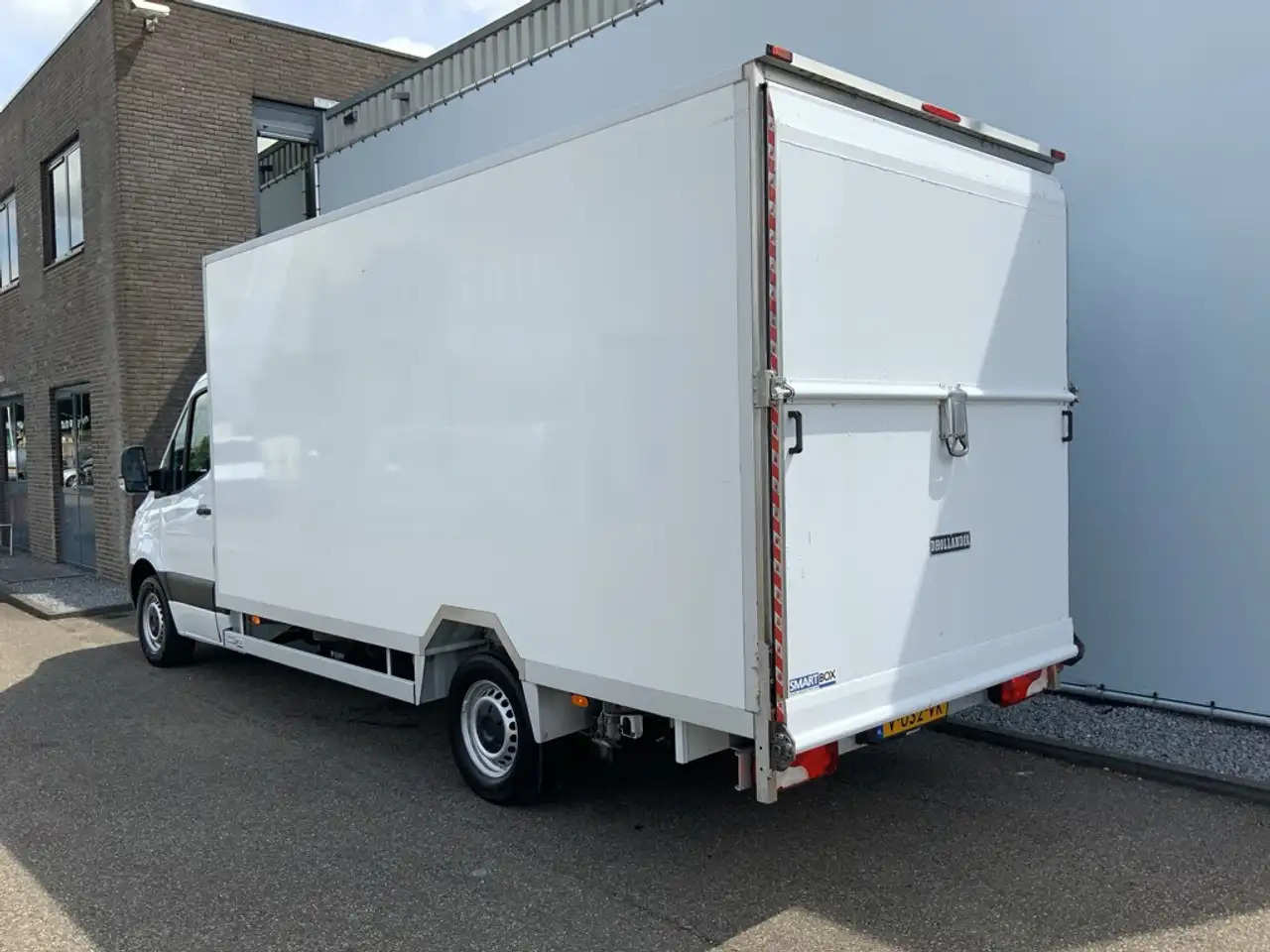 Mercedes-Benz Sprinter 314 2.2 CDI 432 Automaat Meubelbak & Klep Veer Air - Furgoneta caja cerrada: foto 5 Mercedes-Benz Sprinter 314 2.2 CDI 432 Automaat Meubelbak & Klep Veer Air - Furgoneta caja cerrada: foto 5