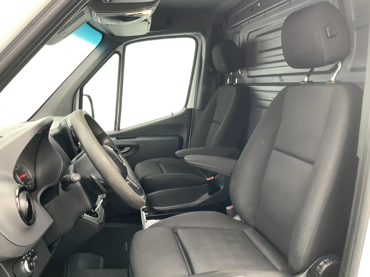 Mercedes-Benz Sprinter 314 2.2 CDI L1H1 Airco Cruise Navi Trekhaak 2000 k - Furgón: foto 4 Mercedes-Benz Sprinter 314 2.2 CDI L1H1 Airco Cruise Navi Trekhaak 2000 k - Furgón: foto 4