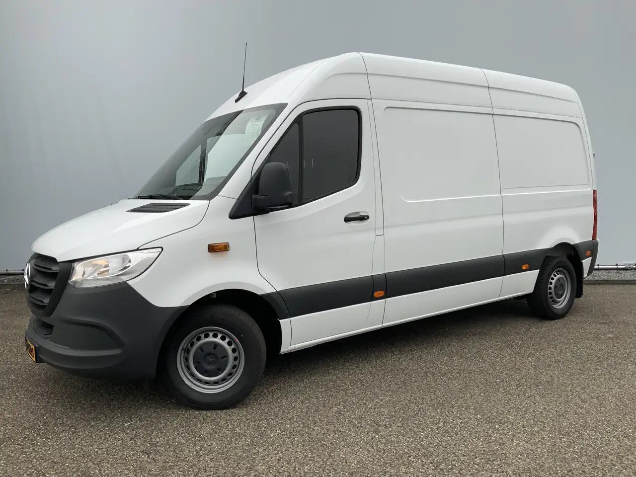 Mercedes-Benz Sprinter 314 2.2 CDI L2H2 Airco Camera Navi 3 Zits MBUX Sch - Furgón: foto 1 Mercedes-Benz Sprinter 314 2.2 CDI L2H2 Airco Camera Navi 3 Zits MBUX Sch - Furgón: foto 1