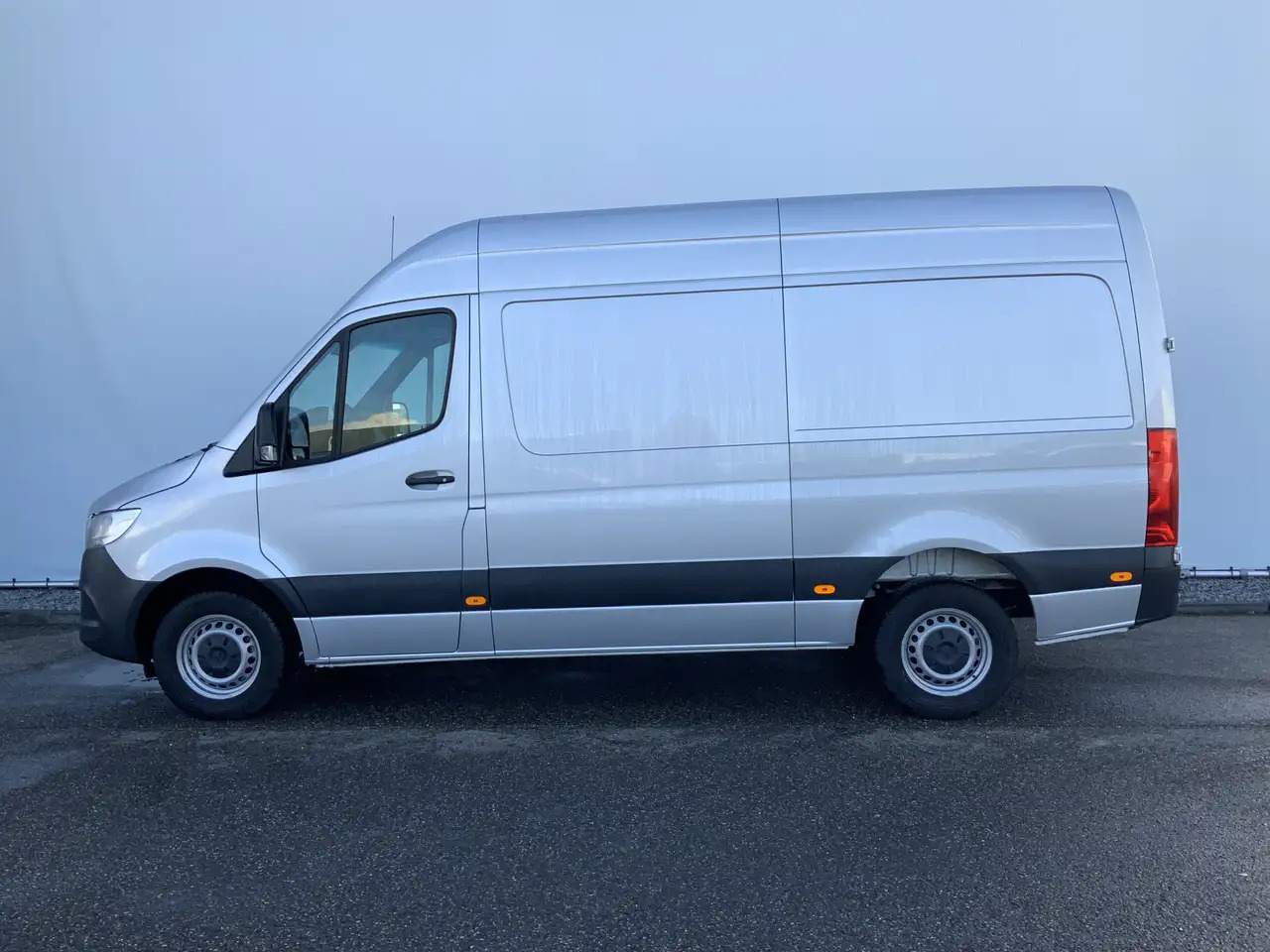 Mercedes-Benz Sprinter 315 1.9 CDI L2H2 Automaat 3 Zits Airco Navi Camera - Furgón: foto 3 Mercedes-Benz Sprinter 315 1.9 CDI L2H2 Automaat 3 Zits Airco Navi Camera - Furgón: foto 3