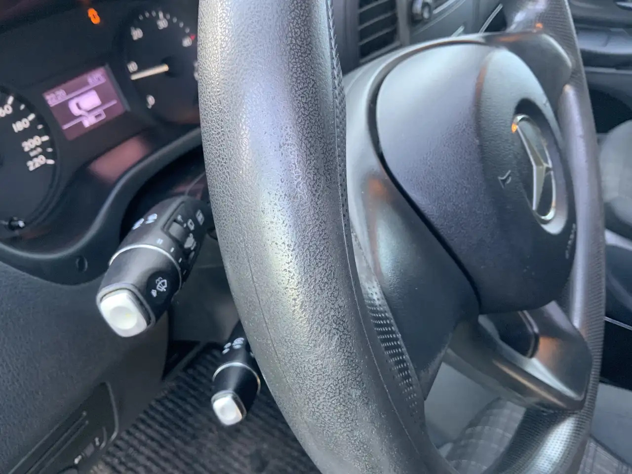 Mercedes-Benz Vito 114 CDI Airco Cruise Euro 5 - Furgón: foto 4 Mercedes-Benz Vito 114 CDI Airco Cruise Euro 5 - Furgón: foto 4