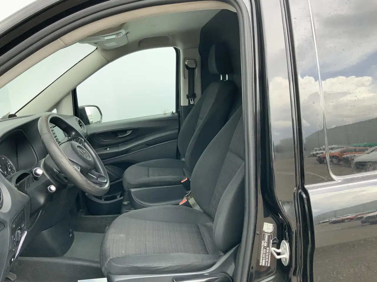 Mercedes-Benz Vito 116 CDI Lang Airco Cruise Camera Navi Side Bar Tre - Furgoneta pequeña: foto 5 Mercedes-Benz Vito 116 CDI Lang Airco Cruise Camera Navi Side Bar Tre - Furgoneta pequeña: foto 5