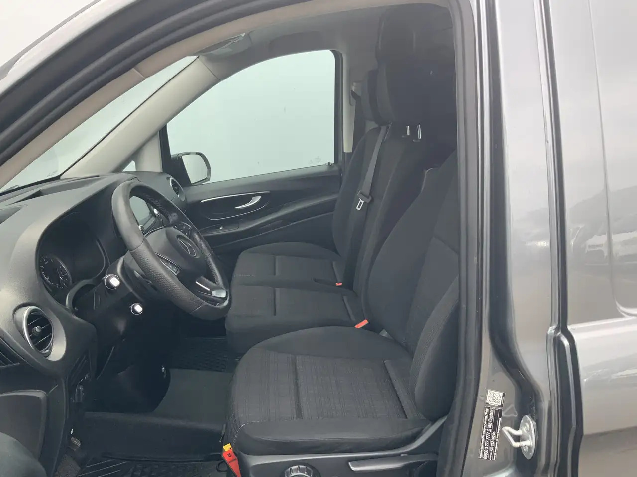 Mercedes-Benz Vito 116 CDI Lang Automaat Airco Cruise amera Navi Trek - Furgón: foto 4 Mercedes-Benz Vito 116 CDI Lang Automaat Airco Cruise amera Navi Trek - Furgón: foto 4
