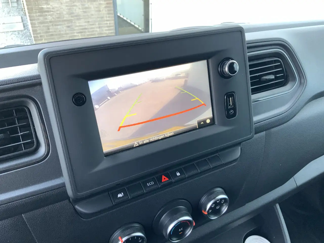 Furgón Renault Master T35 2.3 dCi 135 L2H2 Airco Cruise Navi Side Bar Ca: foto 12 Furgón Renault Master T35 2.3 dCi 135 L2H2 Airco Cruise Navi Side Bar Ca: foto 12