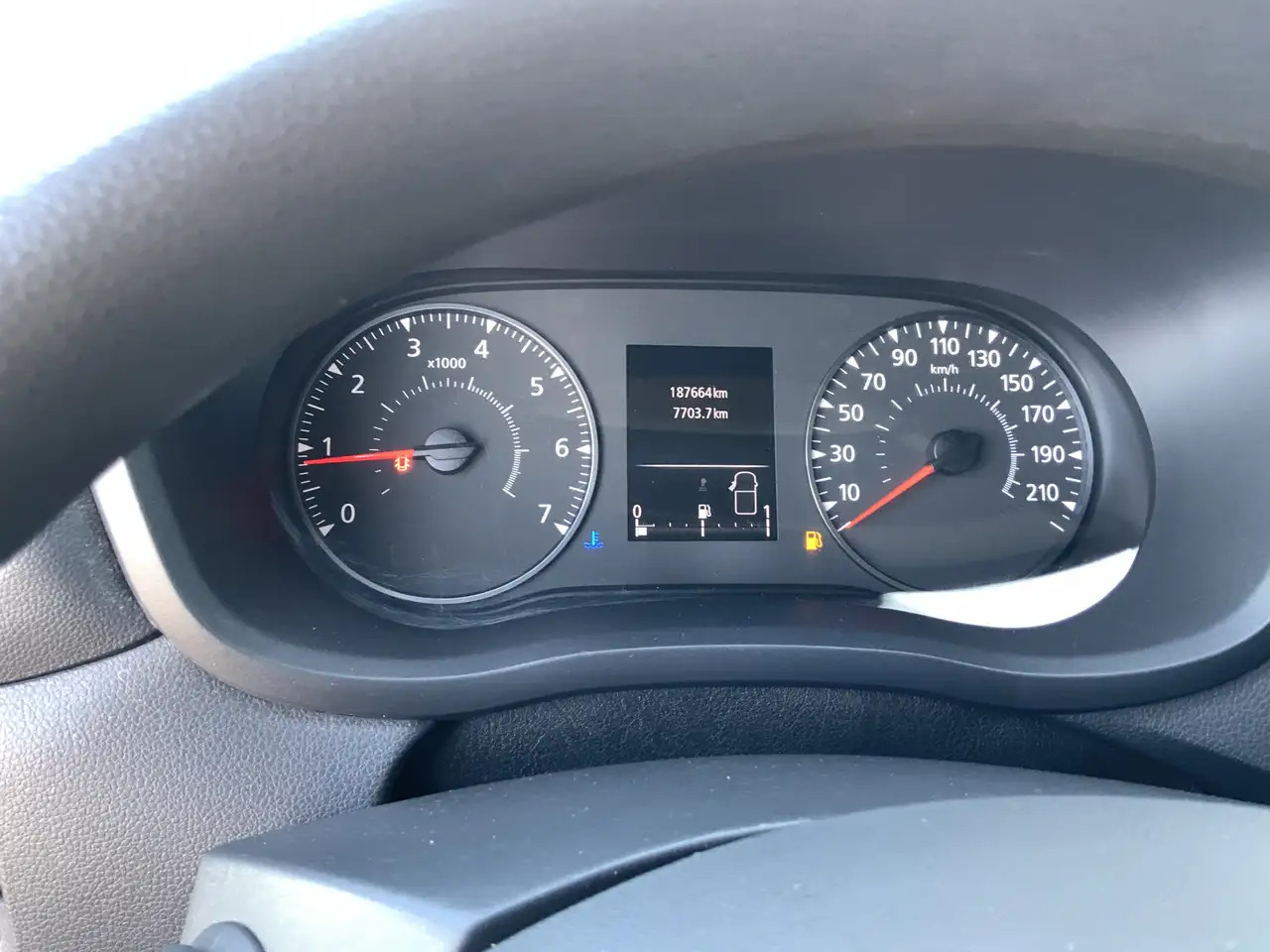 Furgón Renault Master T35 2.3 dCi 135 L2H2 Airco Cruise Navi Side Bar Ca: foto 13 Furgón Renault Master T35 2.3 dCi 135 L2H2 Airco Cruise Navi Side Bar Ca: foto 13