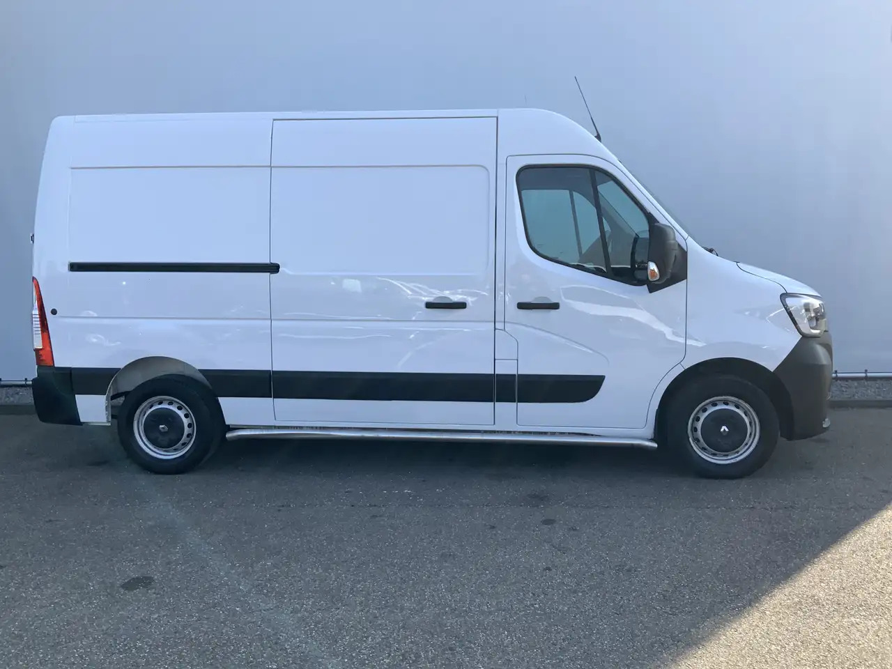 Furgón Renault Master T35 2.3 dCi 135 L2H2 Airco Cruise Navi Side Bar Ca: foto 21 Furgón Renault Master T35 2.3 dCi 135 L2H2 Airco Cruise Navi Side Bar Ca: foto 21