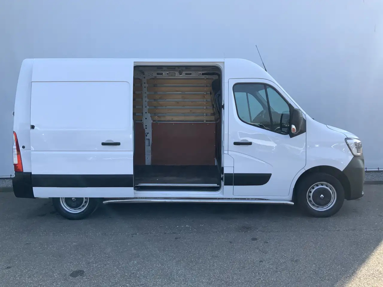 Furgón Renault Master T35 2.3 dCi 135 L2H2 Airco Cruise Navi Side Bar Ca: foto 19 Furgón Renault Master T35 2.3 dCi 135 L2H2 Airco Cruise Navi Side Bar Ca: foto 19