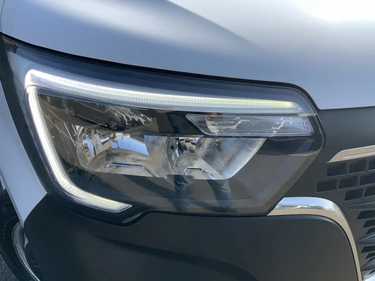 Furgón Renault Master T35 2.3 dCi 135 L2H2 Airco Cruise Navi Side Bar Ca: foto 23 Furgón Renault Master T35 2.3 dCi 135 L2H2 Airco Cruise Navi Side Bar Ca: foto 23