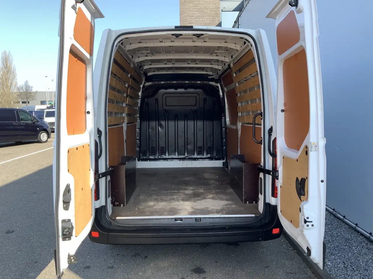 Furgón Renault Master T35 2.3 dCi 135 L2H2 Airco Cruise Navi Side Bar Ca: foto 11 Furgón Renault Master T35 2.3 dCi 135 L2H2 Airco Cruise Navi Side Bar Ca: foto 11