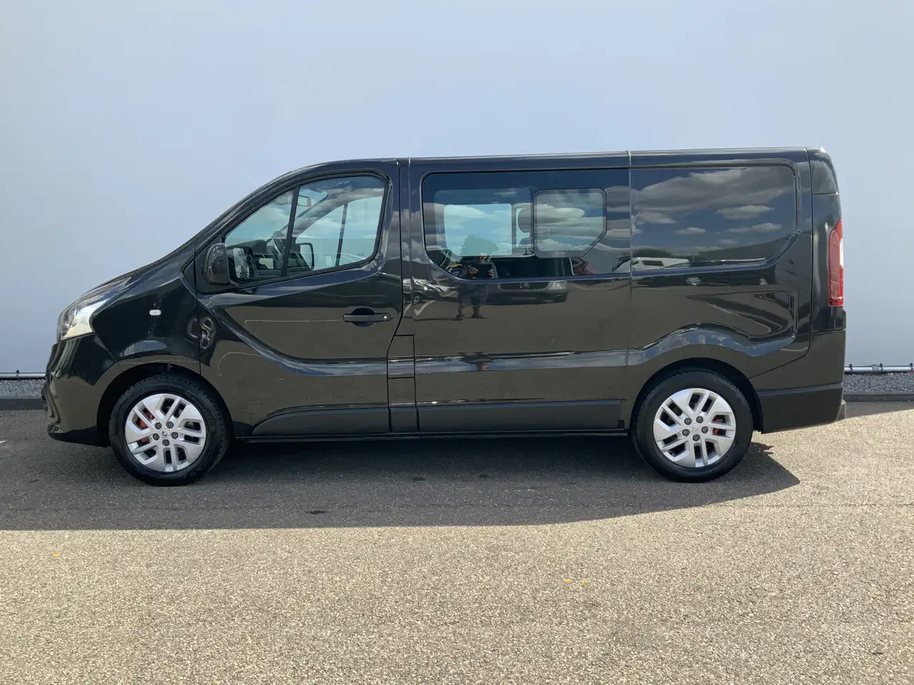 Renault Trafic 1.6 dCi T27 L1H1 Dub Cab Airco Cruise 6 Zits Alu V - Furgoneta combi: foto 3 Renault Trafic 1.6 dCi T27 L1H1 Dub Cab Airco Cruise 6 Zits Alu V - Furgoneta combi: foto 3