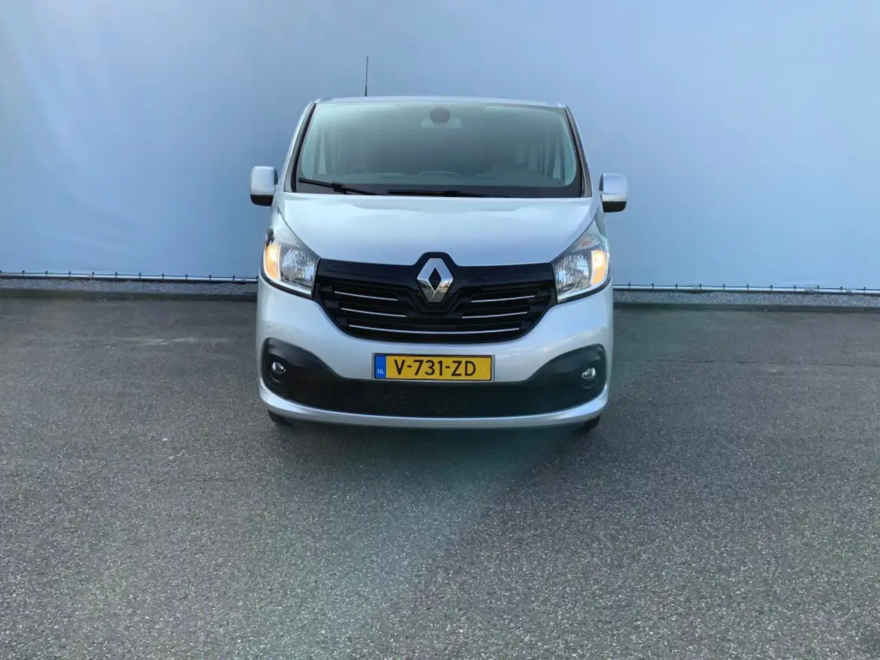 Renault Trafic 1.6 dCi T29 L2H1 Dub Cab Airco Camera Navi Trekhaa - Furgoneta combi: foto 2 Renault Trafic 1.6 dCi T29 L2H1 Dub Cab Airco Camera Navi Trekhaa - Furgoneta combi: foto 2