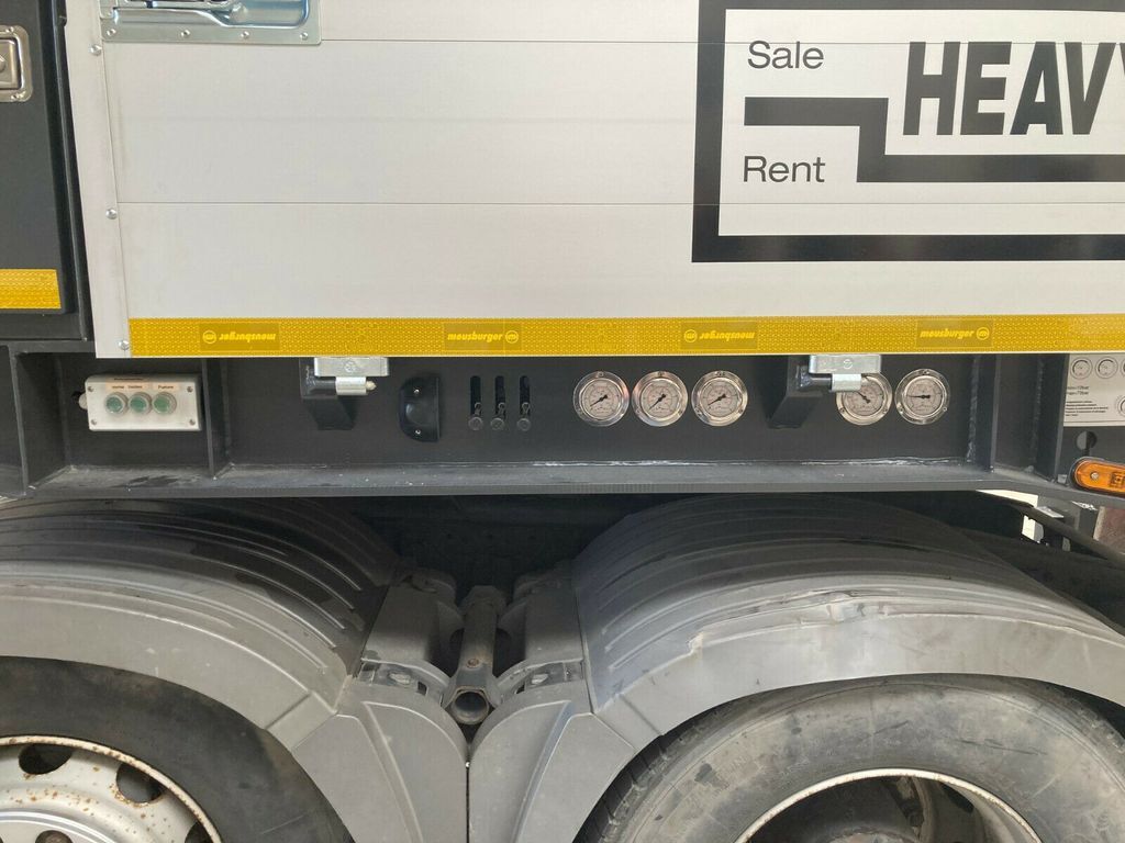 Meusburger 2-Achs-Tiefbett-Sattelauflieger mit Pendelachsen  - Semirremolque góndola rebajadas: foto 4 Meusburger 2-Achs-Tiefbett-Sattelauflieger mit Pendelachsen  - Semirremolque góndola rebajadas: foto 4