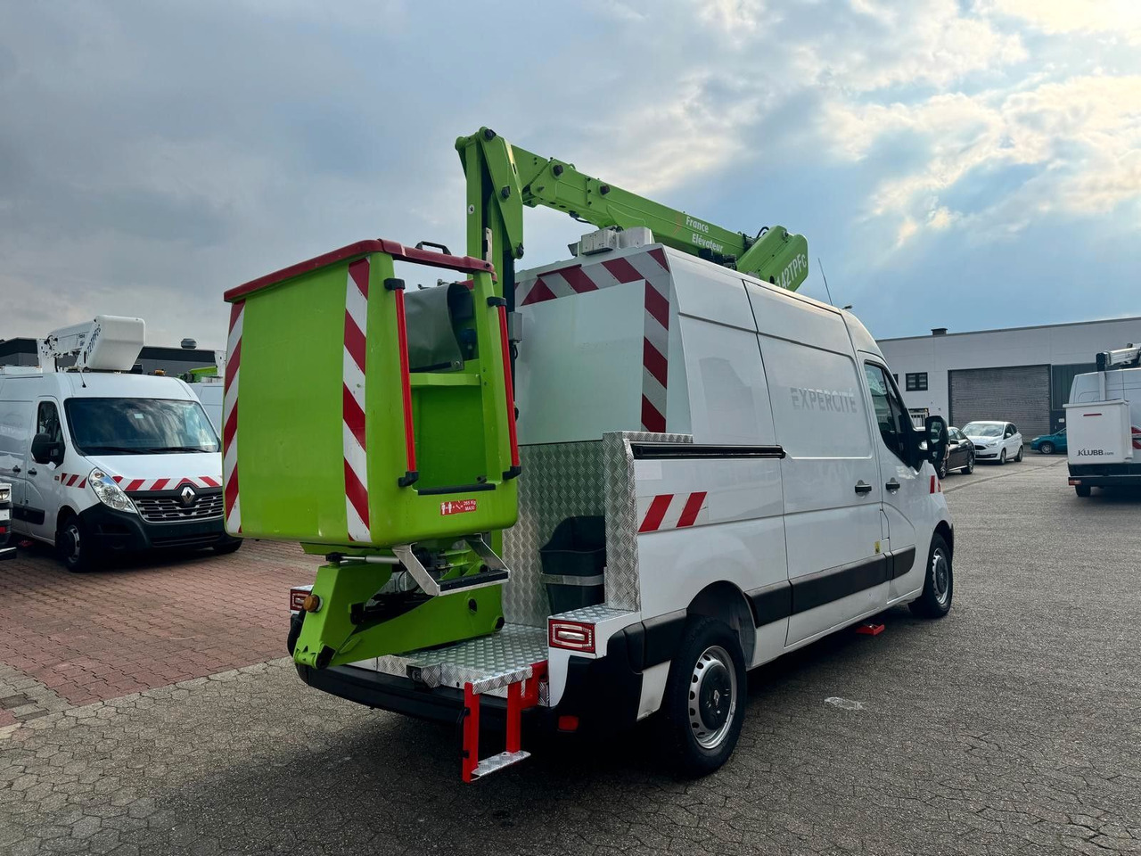 Renault Master Steiger France Elévateur 142 TPFc - Camión con plataforma elevadora: foto 4 Renault Master Steiger France Elévateur 142 TPFc - Camión con plataforma elevadora: foto 4