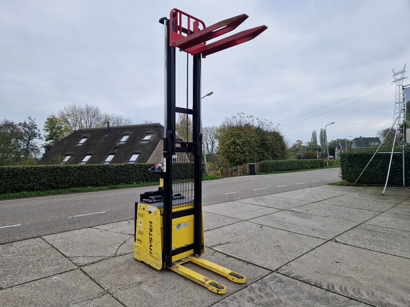 Hyster S1.5S elektrische stapelaar - Apilador: foto 1 Hyster S1.5S elektrische stapelaar - Apilador: foto 1