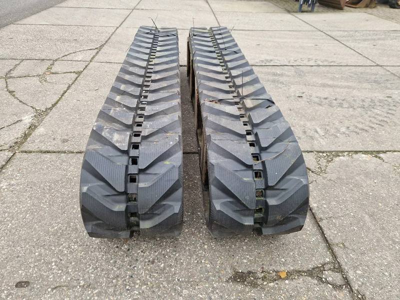 Komatsu nieuwe tracks t.b.v. PC75 tot PC88 - Oruga para Camión: foto 3 Komatsu nieuwe tracks t.b.v. PC75 tot PC88 - Oruga para Camión: foto 3