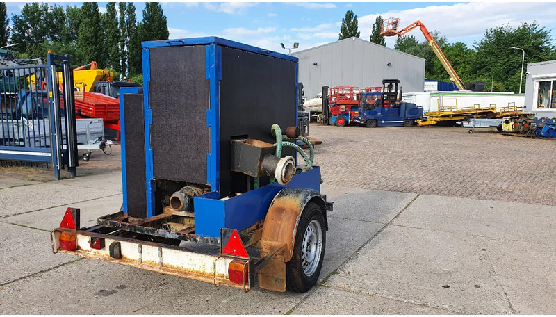 Onbekend vuilwaterpomp met Petter motor - Bomba de agua: foto 1 Onbekend vuilwaterpomp met Petter motor - Bomba de agua: foto 1