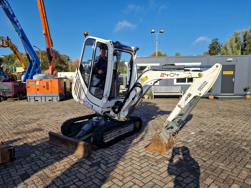 Miniexcavadora WACKER NEUSON 2404RD met nivelleersysteem, mountain proof: foto 1