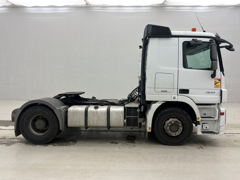 Mercedes-Benz Actros 1844 - Cabeza tractora: foto 4 Mercedes-Benz Actros 1844 - Cabeza tractora: foto 4