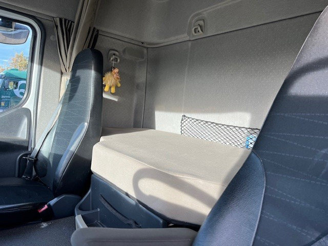 Cabeza tractora Renault Premium 460 DXi: foto 10