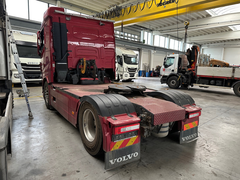 Volvo FH 500 "FIRE DAMAGE" - Cabeza tractora: foto 5 Volvo FH 500 "FIRE DAMAGE" - Cabeza tractora: foto 5
