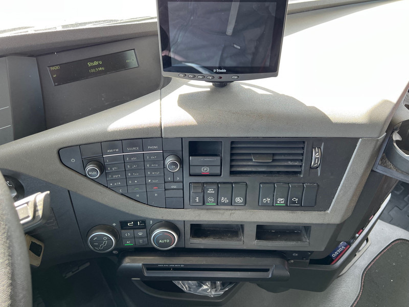 Cabeza tractora Volvo FH13.420 Globetrotter - ADR: foto 10 Cabeza tractora Volvo FH13.420 Globetrotter - ADR: foto 10