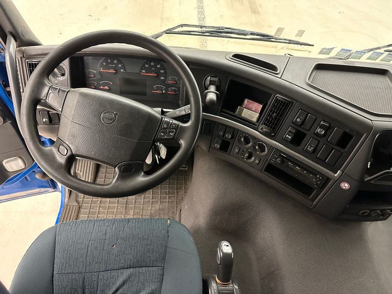 Volvo FM 370 + Renders Tautliner X-steering - Cabeza tractora: foto 5 Volvo FM 370 + Renders Tautliner X-steering - Cabeza tractora: foto 5