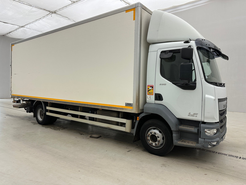 DAF LF 220 - Camión caja cerrada: foto 3 DAF LF 220 - Camión caja cerrada: foto 3
