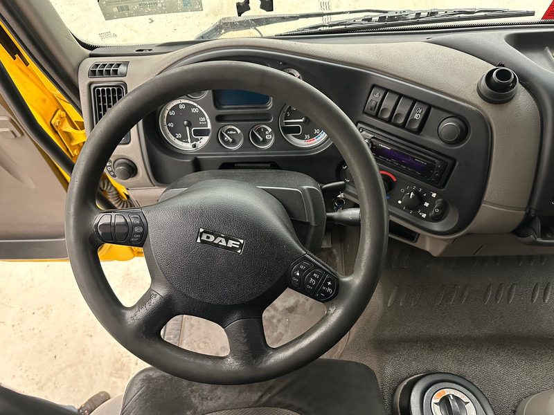 Camión caja cerrada DAF LF55.250: foto 12