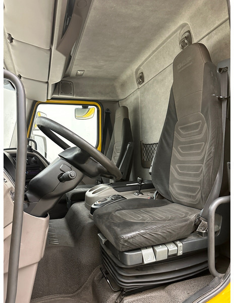 Camión caja cerrada DAF LF55.250: foto 11