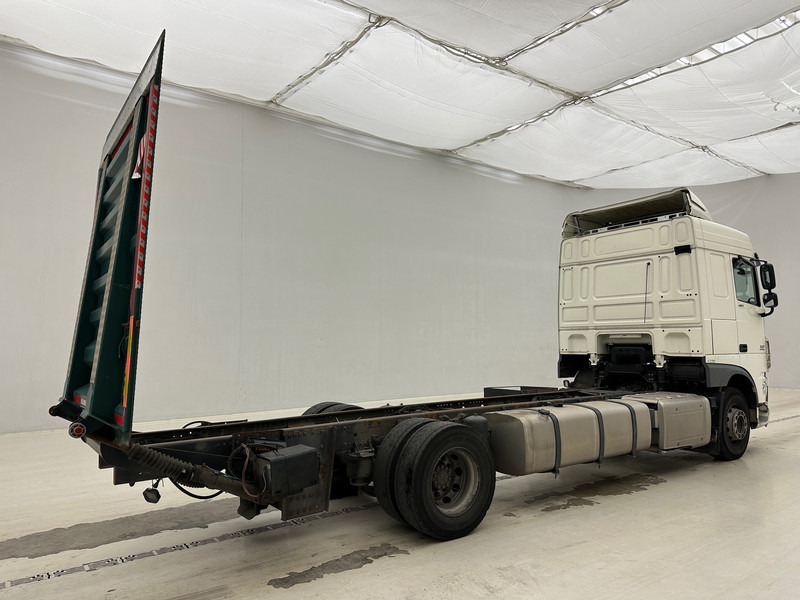 DAF XF 460 Space Cab - Camión chasis: foto 4 DAF XF 460 Space Cab - Camión chasis: foto 4